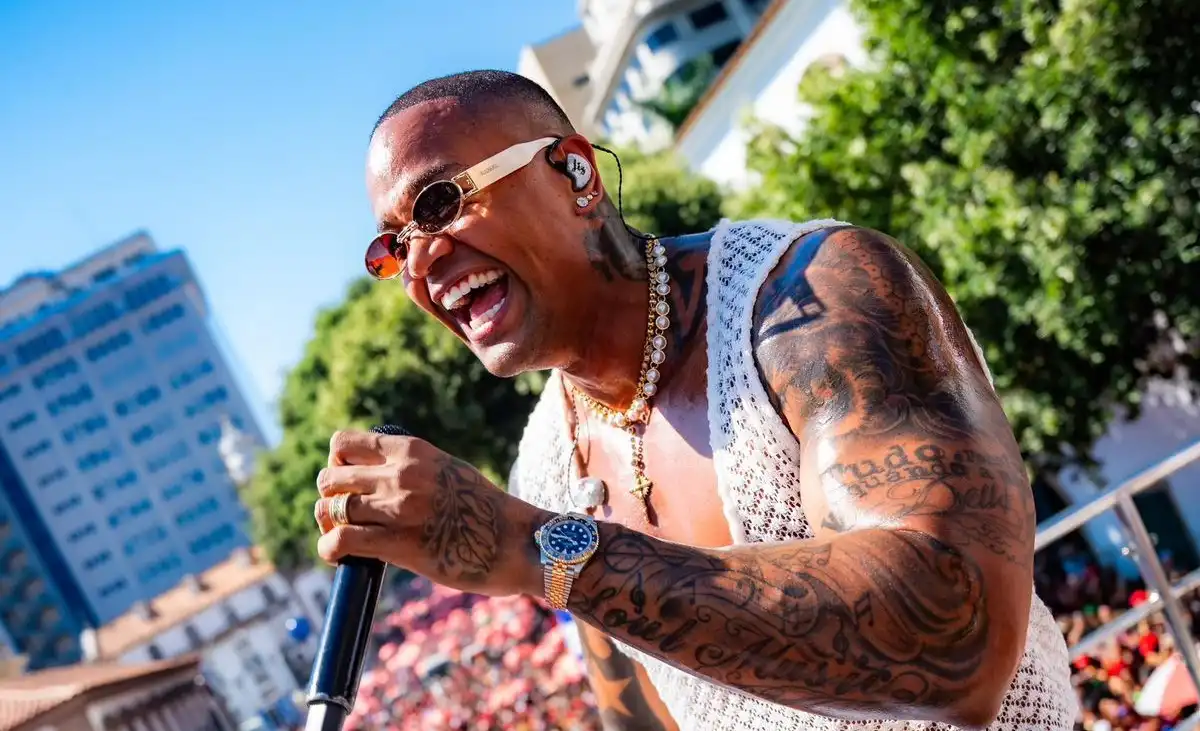 Imagem de Léo Santana puxa pelo 3° ano consecutivo o Bloco da Gold Vem com o Gigante no Pré Carnaval do Rio