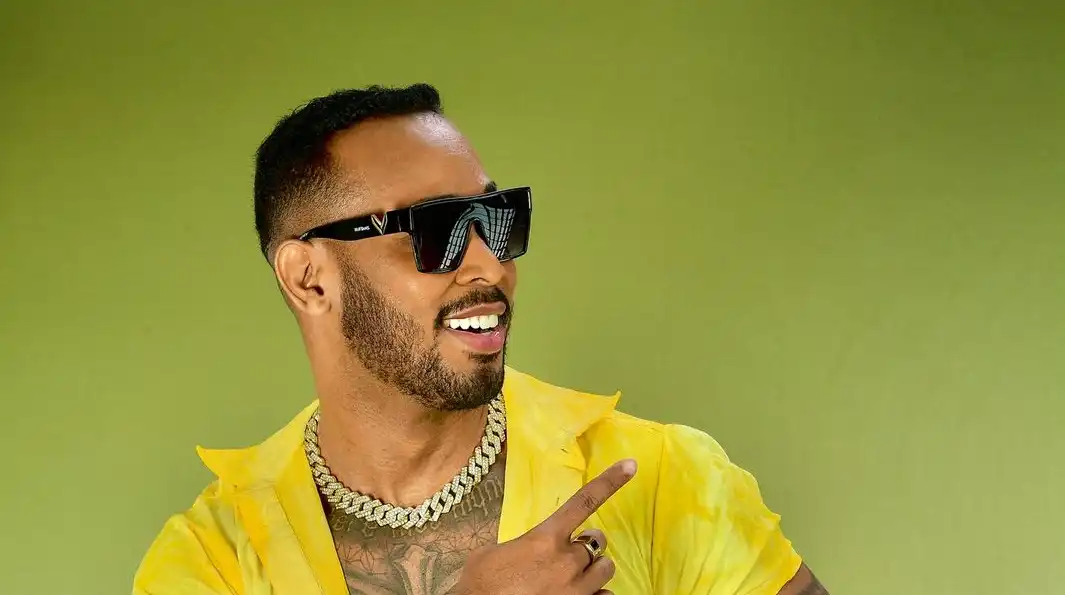 Imagem de Bonneco se reinventa em "Cacos", seu novo single