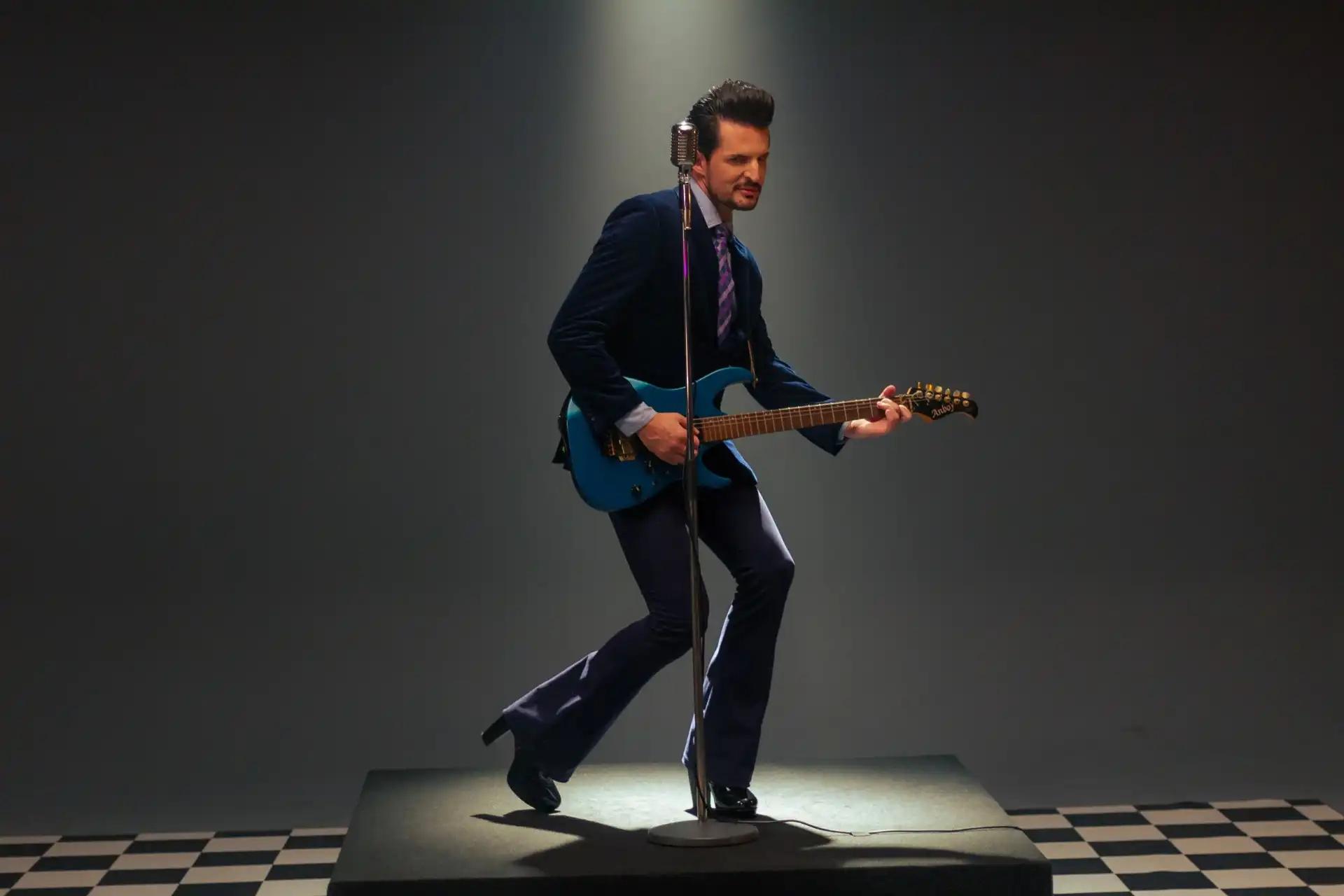 Imagem de Em clima retrô, HUDDSON apresenta “Dance Dance All Night”