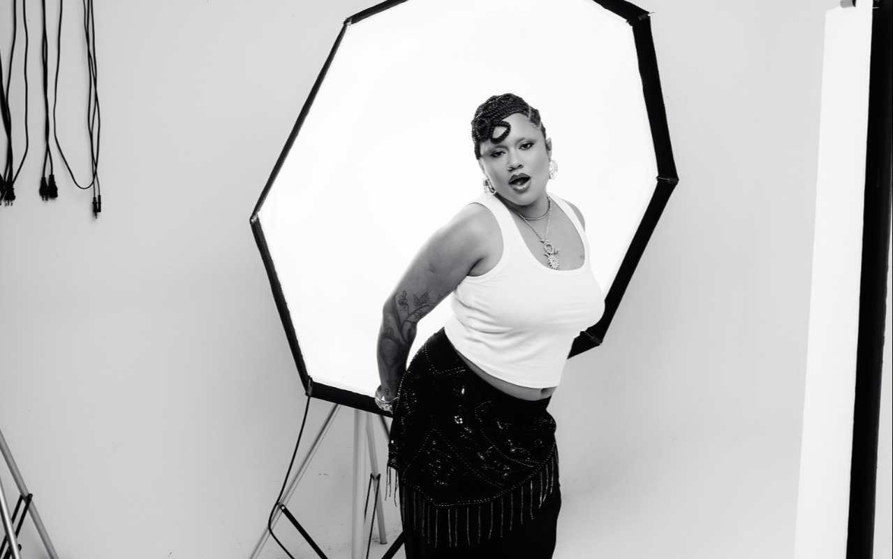 Imagem de Iuna Falcão, a Dama do Reggae, Raiz e Pureza agitam o Colaboraê neste sábado (9), na abertura da turnê ‘UMAMI’
