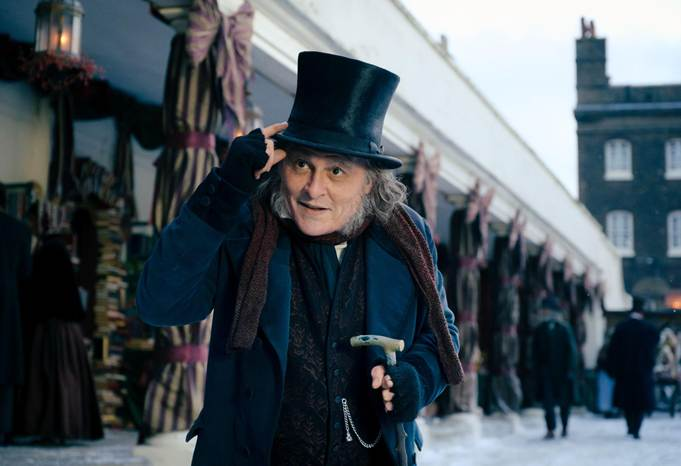 Imagem de Johnny Depp busca redenção em novo trailer de ‘Ebenezer e os Fantasmas do Natal’