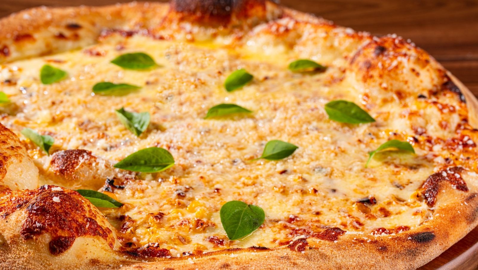 Imagem de Toutz Pizza lança novo sabor e aposta em releitura de ingrediente emblemático junino