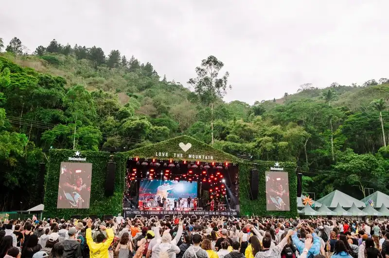 Imagem de Rock the Mountain 2026 terá seis dias de música e arte em meio à natureza, na região serrana do Rio