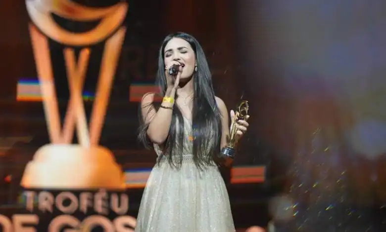Imagem de Nicoli Francini ganha prêmio "Artista Revelação Feminina" do Troféu Rede Gospel