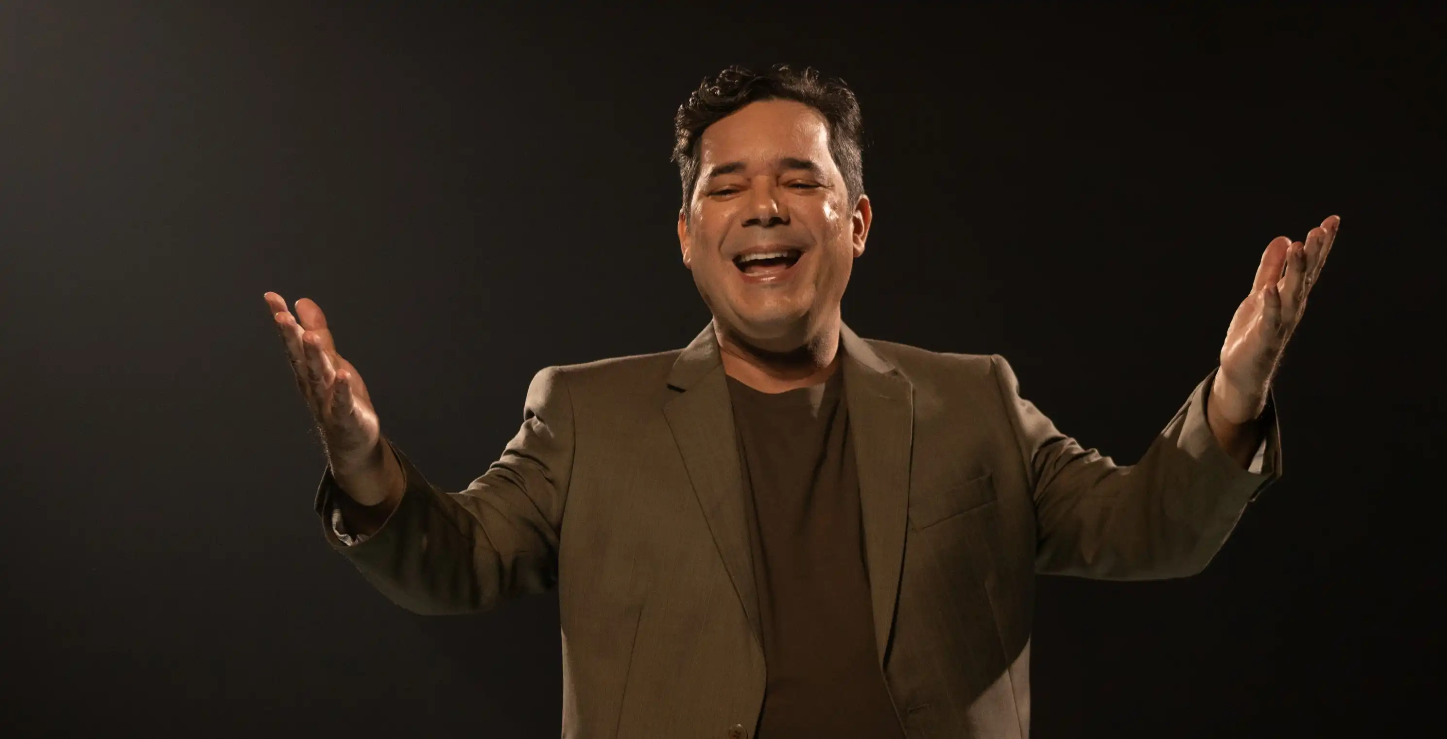 Imagem de Baiano Luís Martins é um dos finalistas da 8ª edição do Prêmio Profissionais da Música 2025