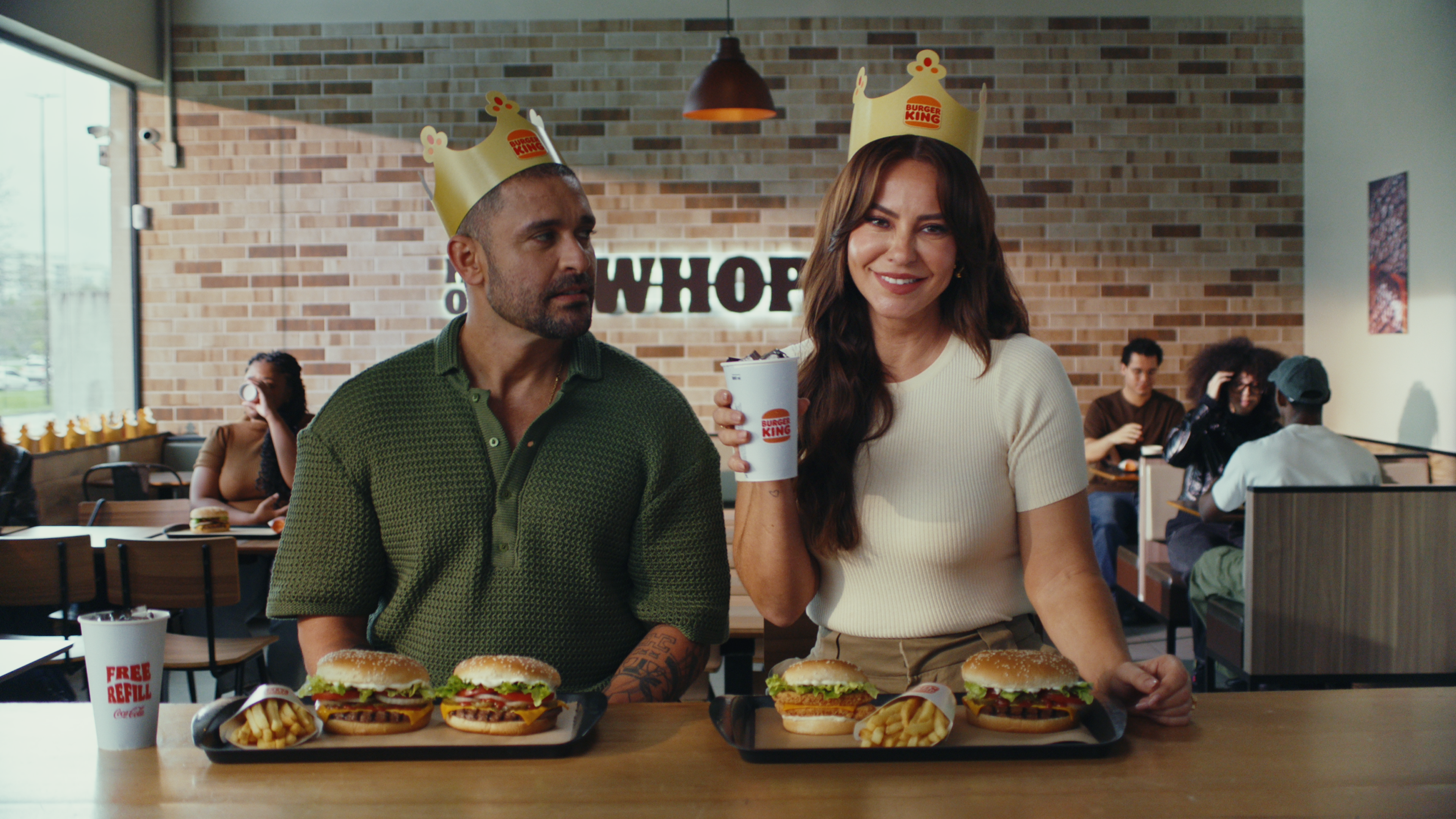 Imagem de Burger King® reúne Paolla Oliveira e Diogo Nogueira para anunciar a dupla que todo mundo queria rever