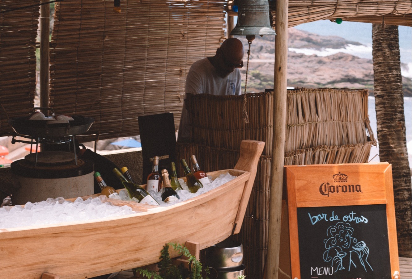 Imagem de Blue Praia estreia Bar de Ostras aos sábados com frutos do mar, vinhos e música em Salvador
