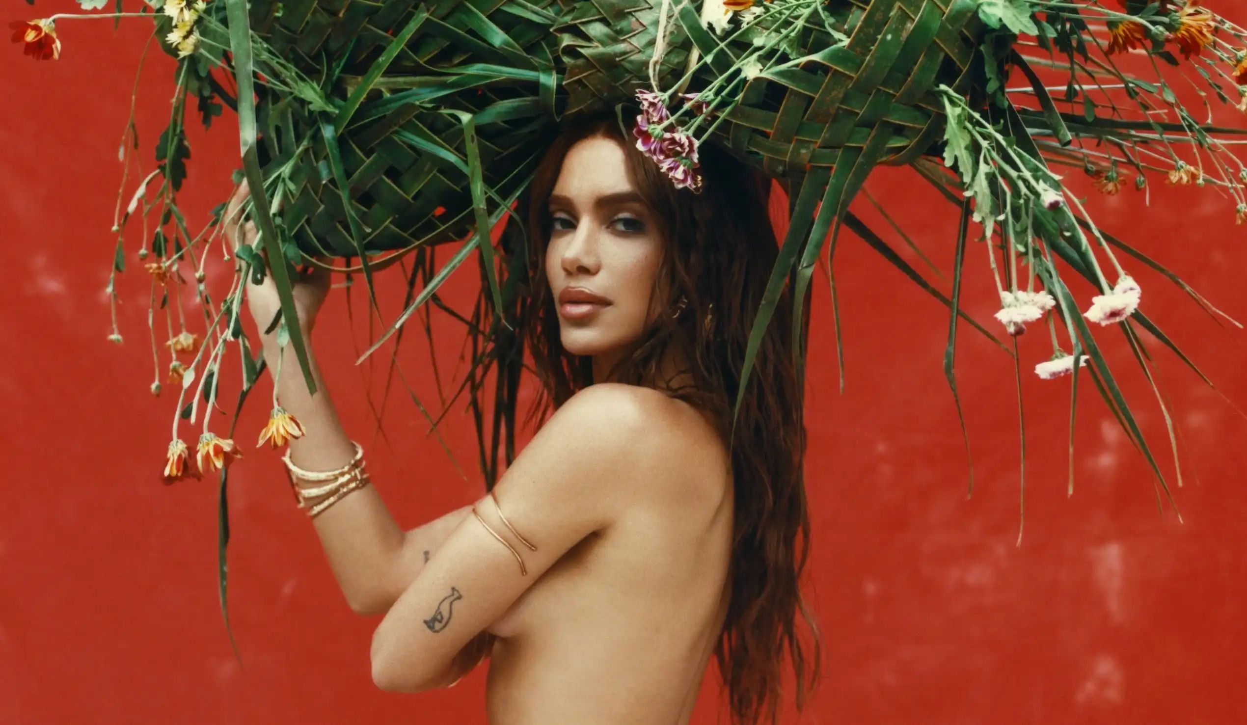 Imagem de Anitta revela a tracklist de seu novo álbum, EQUILIBRIVM