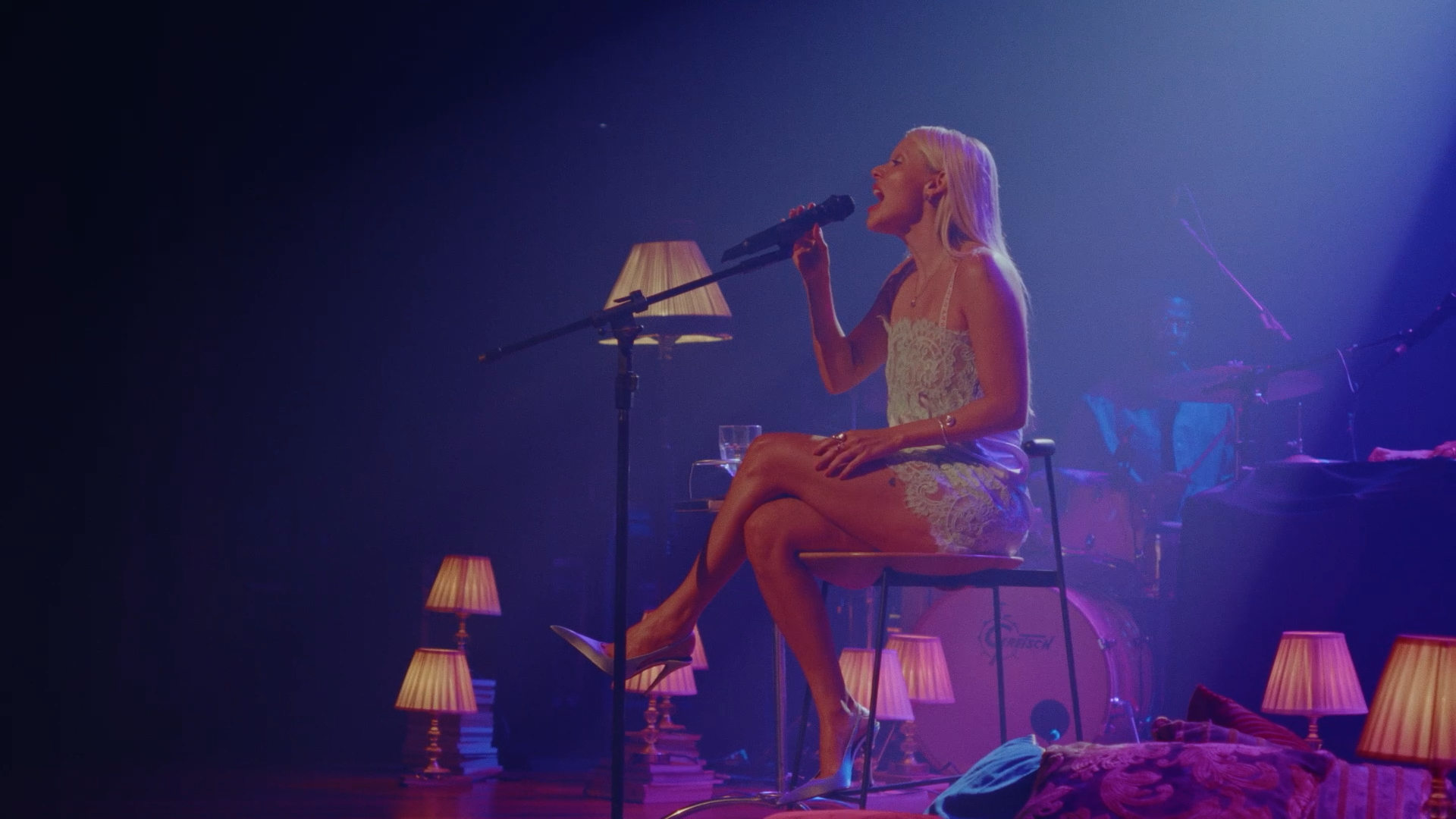 Imagem de DUDA BEAT estreia novo projeto audiovisual “Acústico & Tal Session” com reeleitura de "Back to Back”