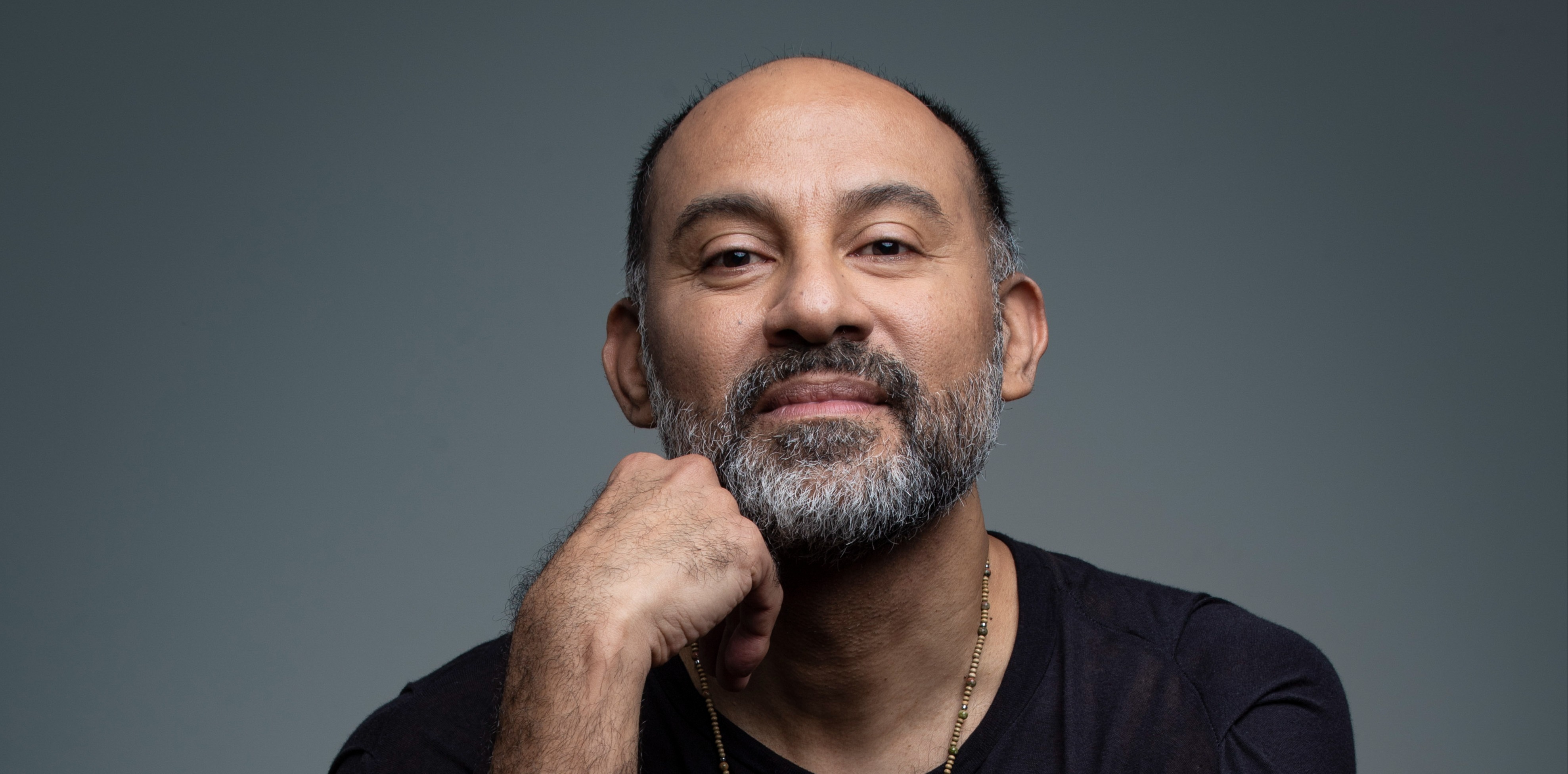 Imagem de Renan Barbosa comemora 36 anos de carreira com show de lançamento do novo EP